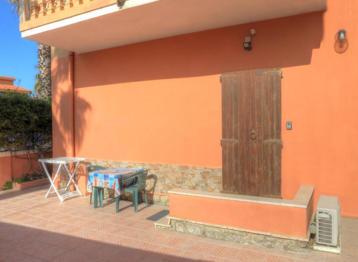 ### Appartamenti Sulla Spiaggia Al Poetto ### Cagliari Eksteriør bilde